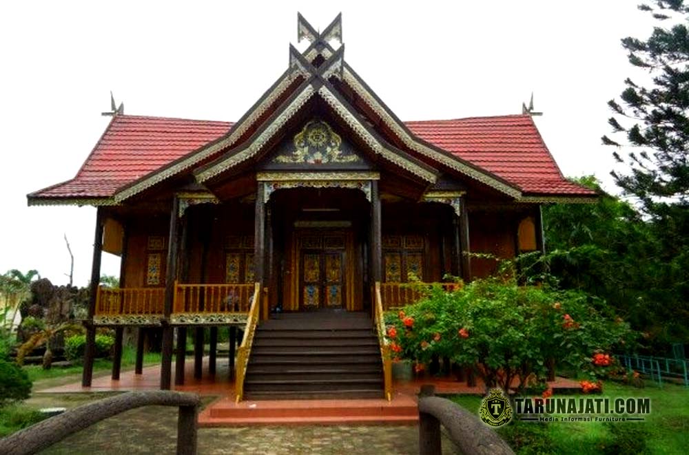 Konstruksi Rumah Berbentuk Persegi Panjang