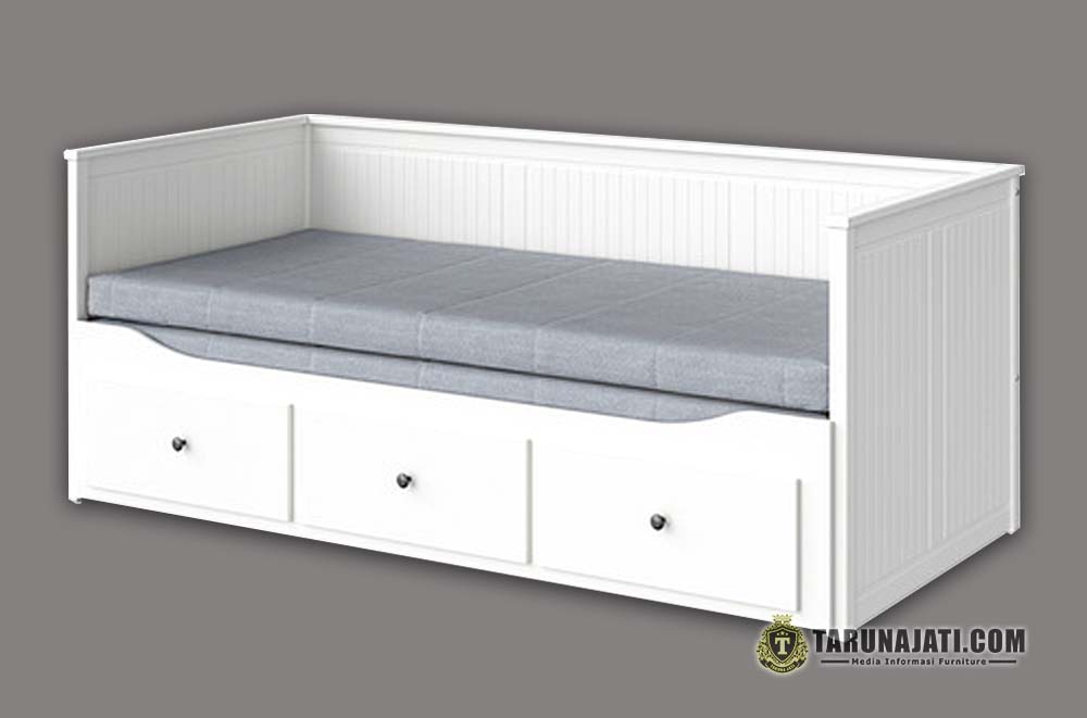 Ranjang Hemnes